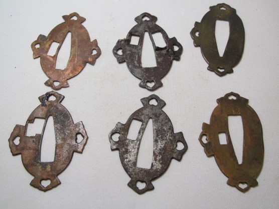 【100%新品，最新作】 優品 新-119. 軍刀切羽 ３組 銅地＋鉄地(鍔、刀装具)｜売買されたオークション情報、yahooの商品情報をアーカイブ公開 - オークファン 鍔、刀装具