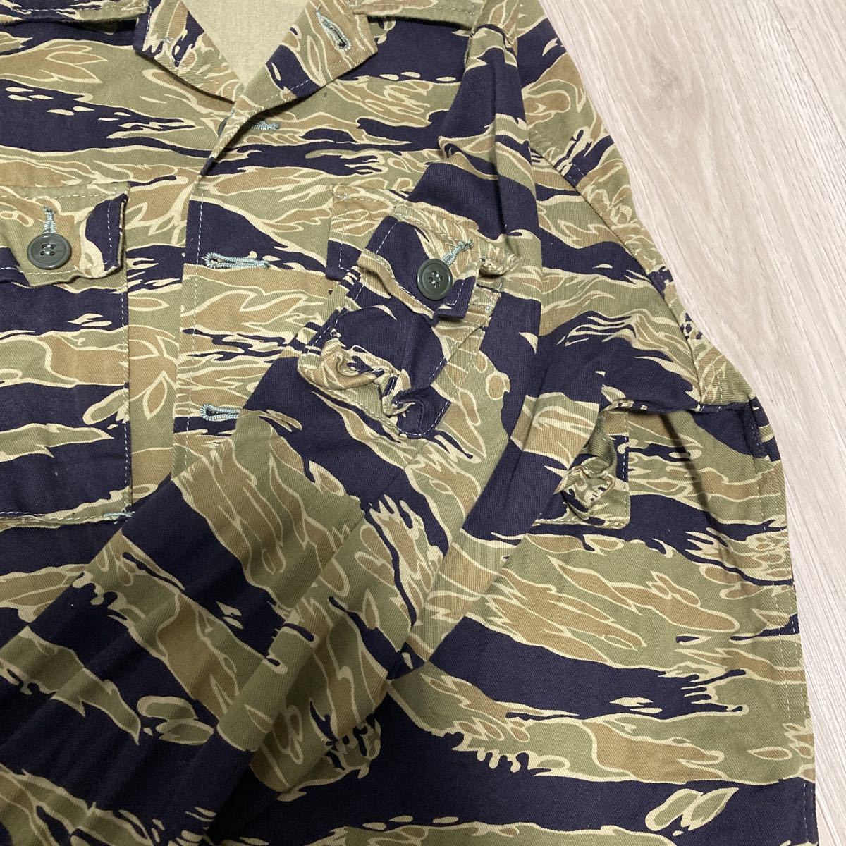 ドラゴン社製ゴールドタイガーストライプ戦闘服上下 ドラゴン社製