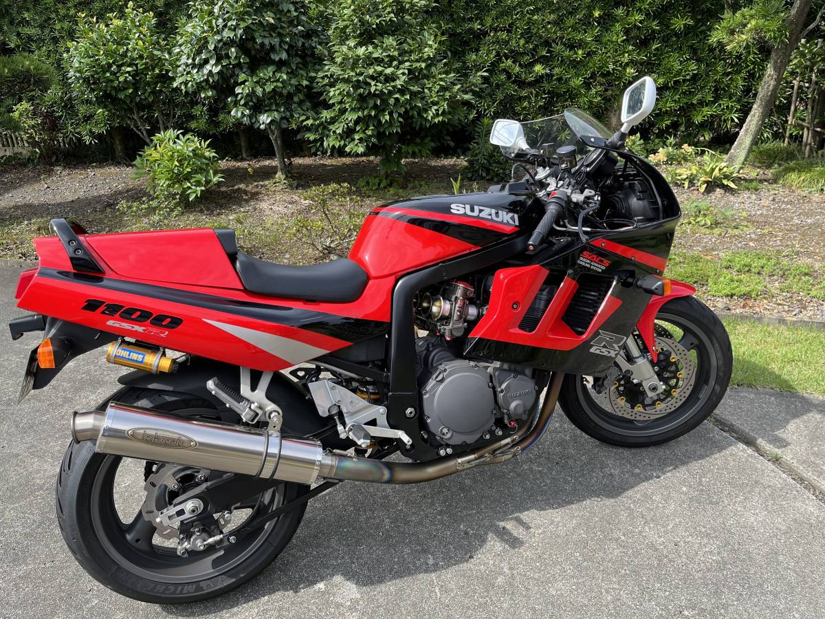 GSX-R1100・油冷・1991・M型・GSX-R・スズキ・レストア・赤黒・青白