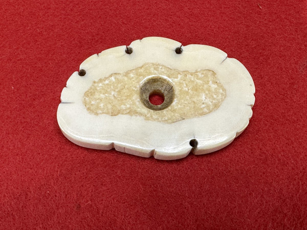 極上 セイウチ牙 根付 天然素材 アンティーク 和彫 置物 骨董 飾り物