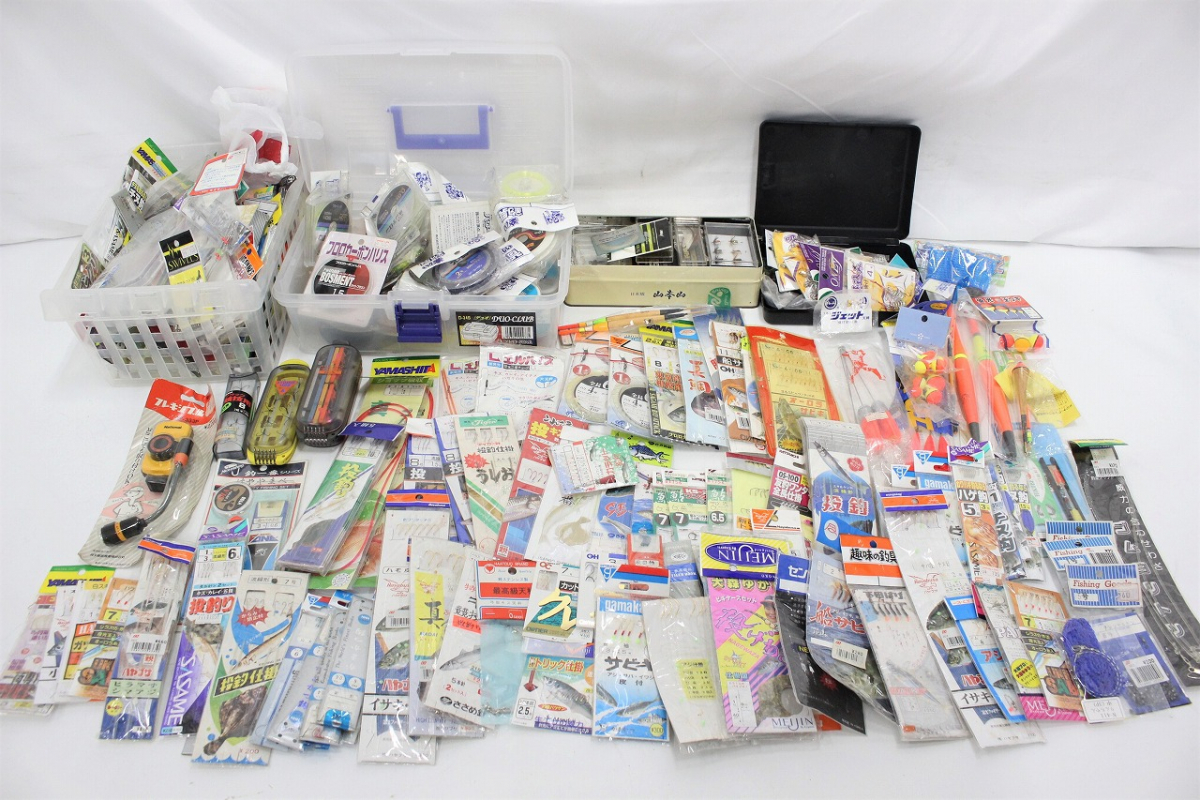 【行董】 ☆大量☆ 釣り具 まとめ 釣り針 釣り糸 浮き 仕掛け 海釣り 淡水 海水 フィッシング AA000BOM08