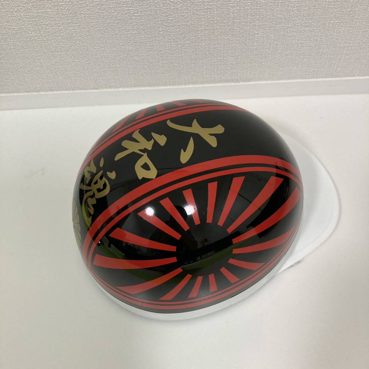 新品 未使用 半キャップヘルメット 日章 ブラック/レッド(フリーサイズ 