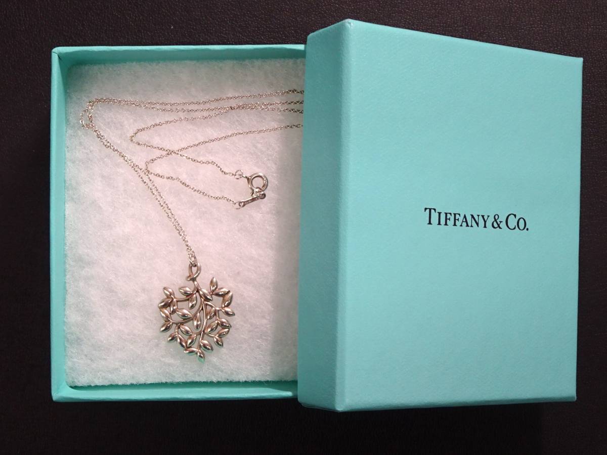 【正規品，HOT】 12407 TIFFANY&Co ティファニー オリーブリーフ パロマピカソ T&CO AG925 ペンダント ネックレス(シルバー)｜売買されたオークション情報、yahooの商品情報をアーカイブ公開 - オークファン ネックレス