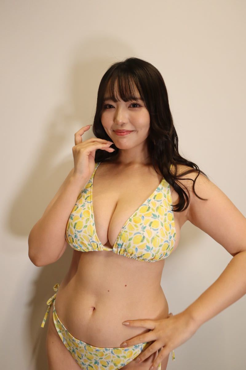 恋渕ももな 写真集〈Answer〉衝撃のOカップ＋最新写真190枚＋イベント