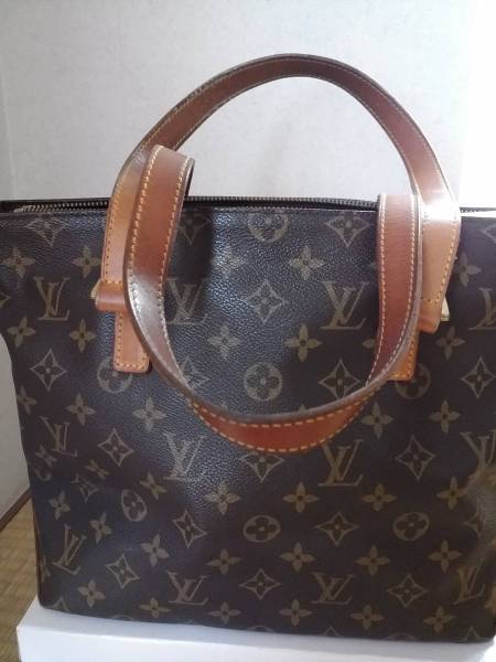 ヴィトン　モノグラム　カバピアノ　本物