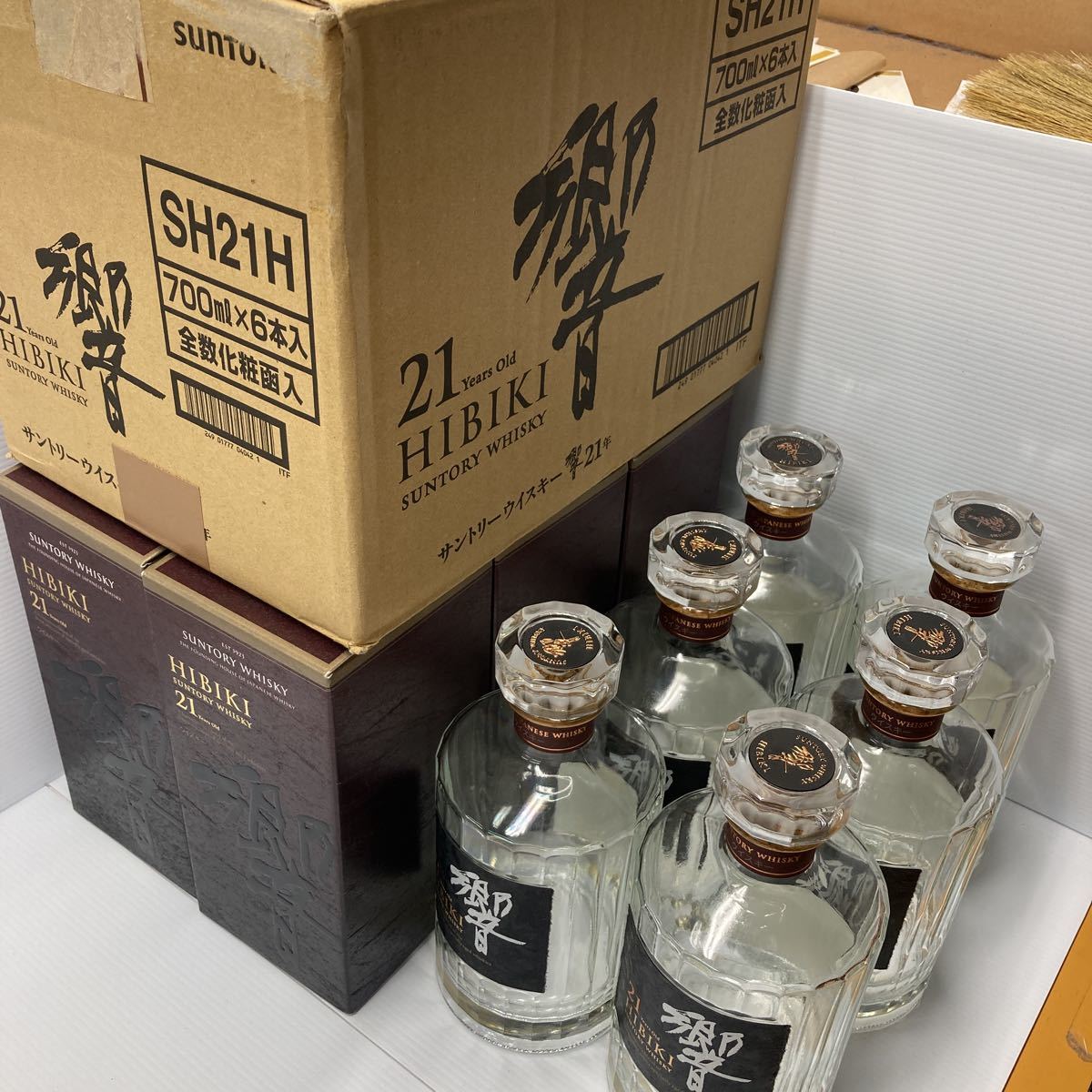 サントリー響21年 空瓶6本、空箱6箱、6セット、響21年専用段ボール付き