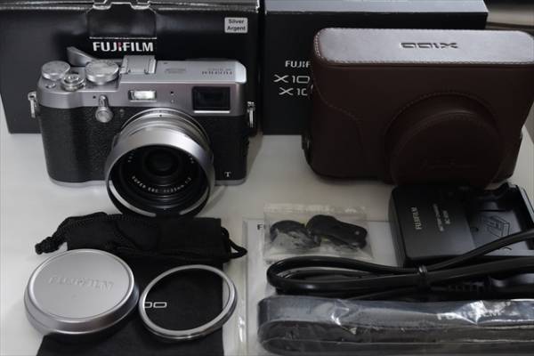 FUJIFILM FUJIFILM X100T シルバー純正オプション付 美品 X100T