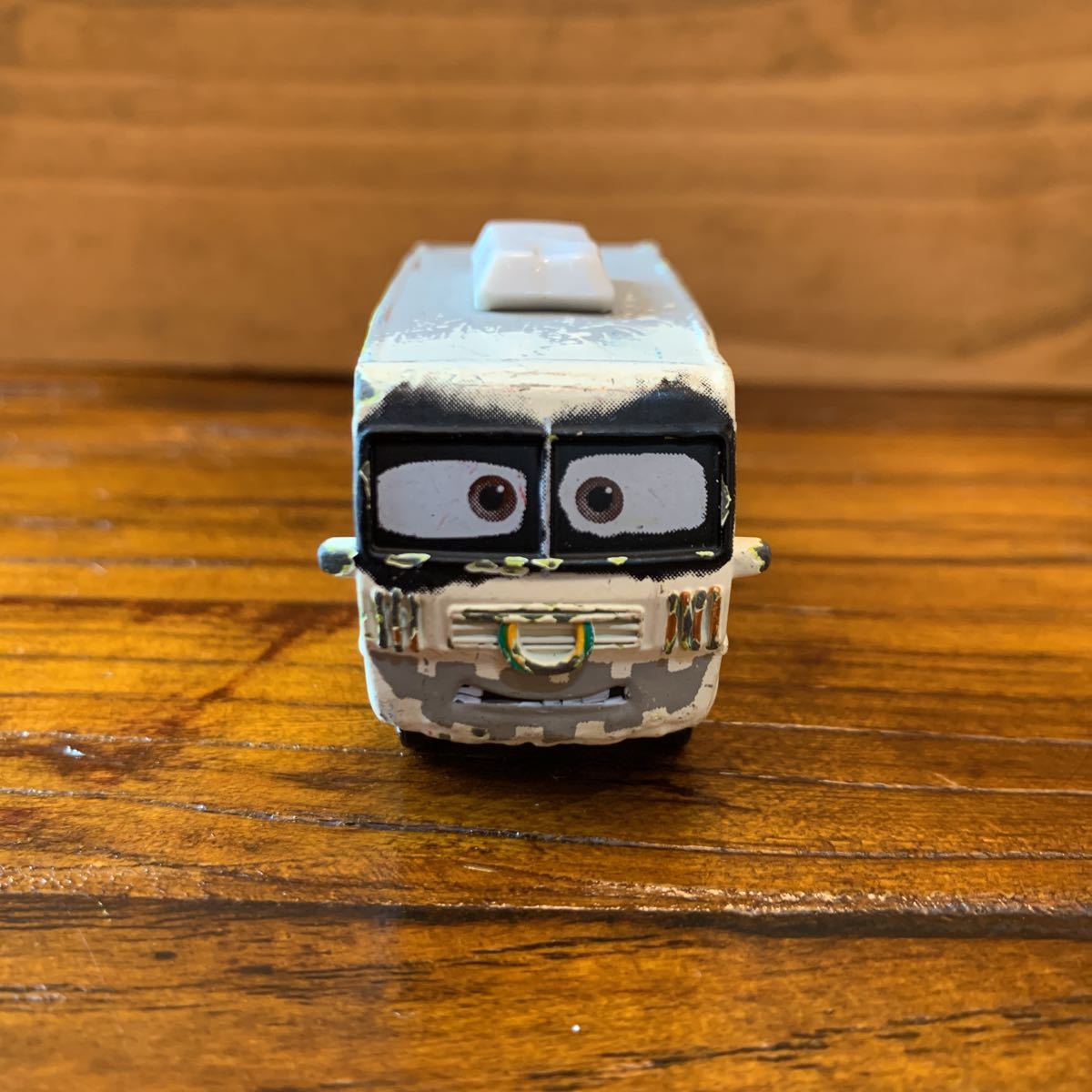 新品未開封トミカ カーズ アーヴィー スタンダードタイプ カーズ