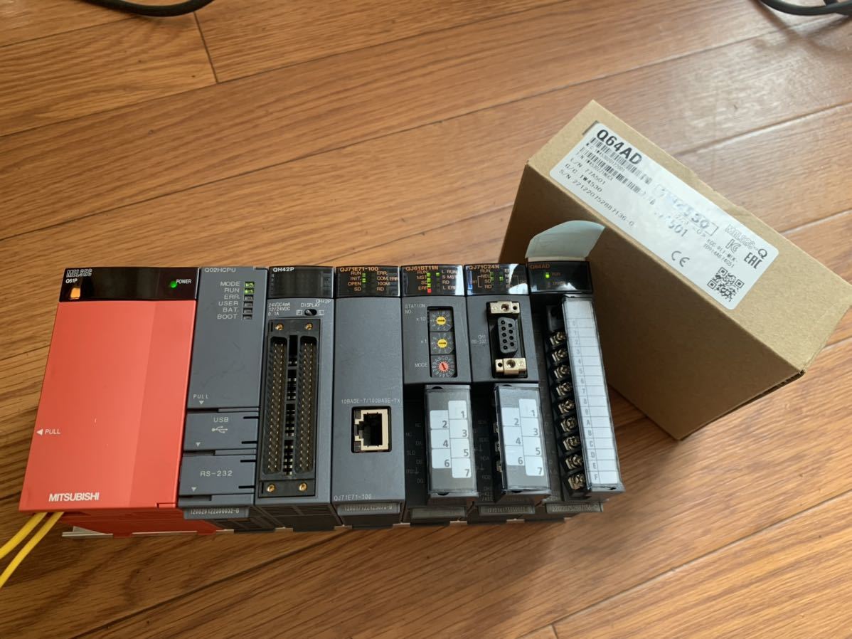 Q64AD 3個新品値下げ Q64AD 三菱シーケンサ部品 3個セット 【公式通販】