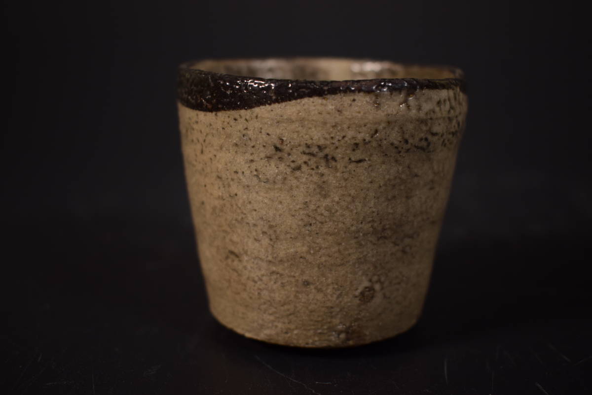 【和】(6888)　時代古作　古唐津ぐいのみ　酒器　酒杯　絵唐津　皮鯨　斑唐津　朝鮮唐津