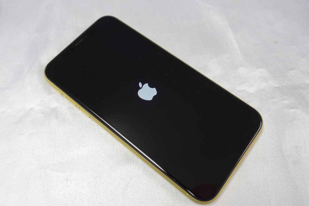 ☆Apple iPhone 11 / 64GB イエロー 箱付き SIMロックなし☆