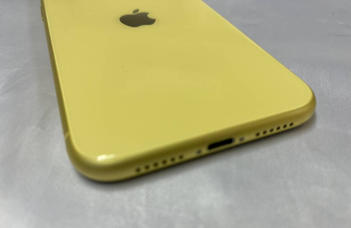 ☆Apple iPhone 11 / 64GB イエロー 箱付き SIMロックなし☆