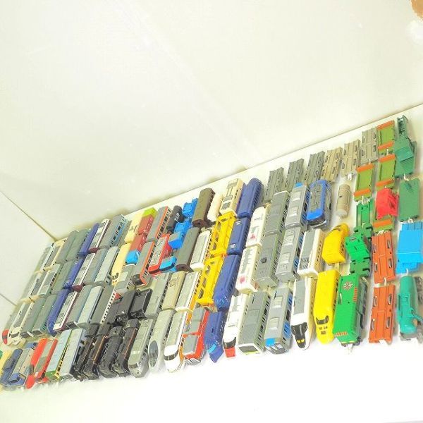 TOMY プラレール 車両 96両以上 大量まとめ 新幹線 電車 貨物 汽車/100サイズ