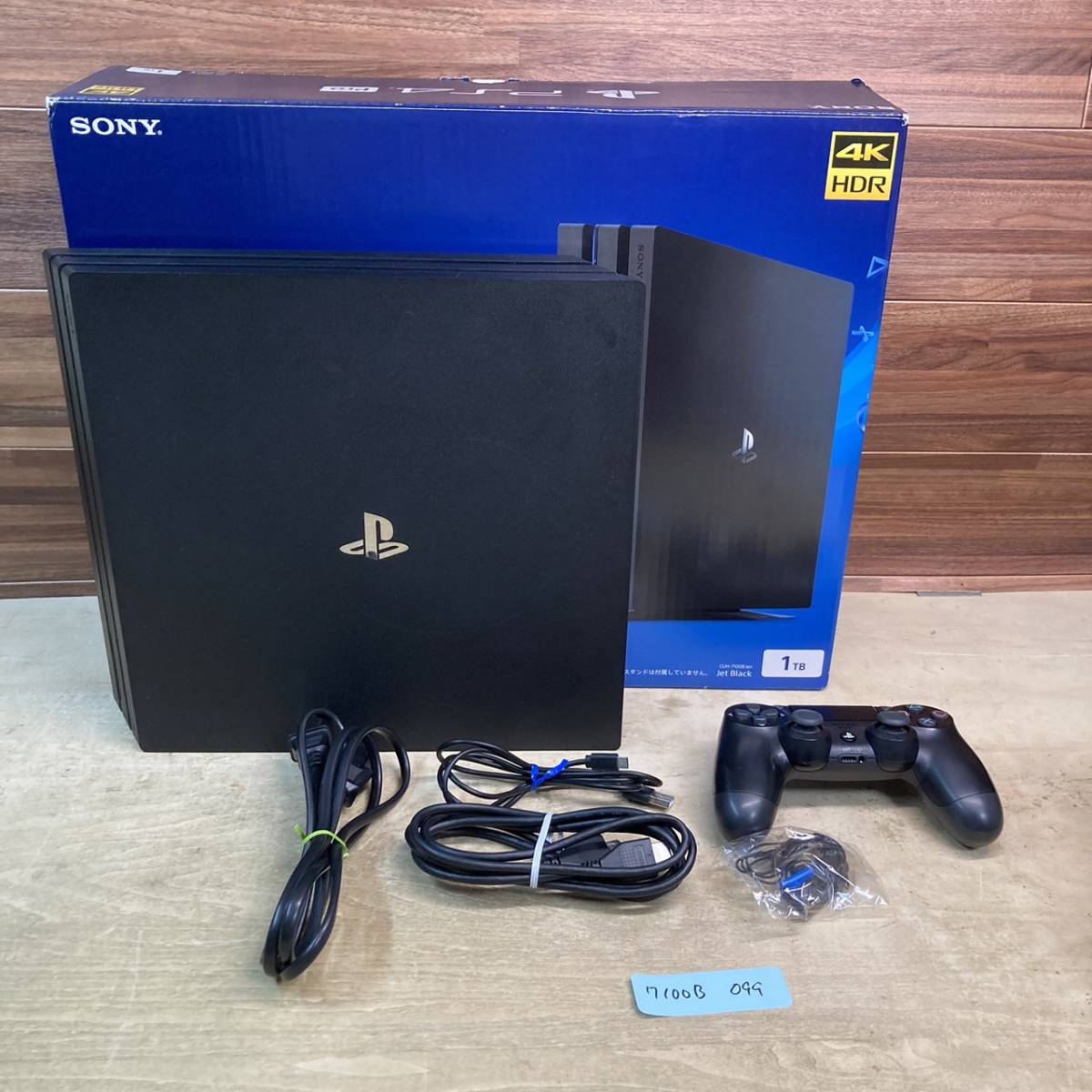 ☆SONY PlayStation4 PRO CUH-7100B (099) FW 10.50