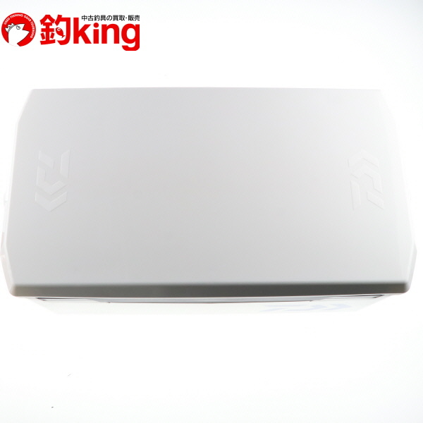 ダイワ ライトトランク α GU 2400/X496L 美品 船 堤防 釣り ショア オフショア フィッシング アウトドア