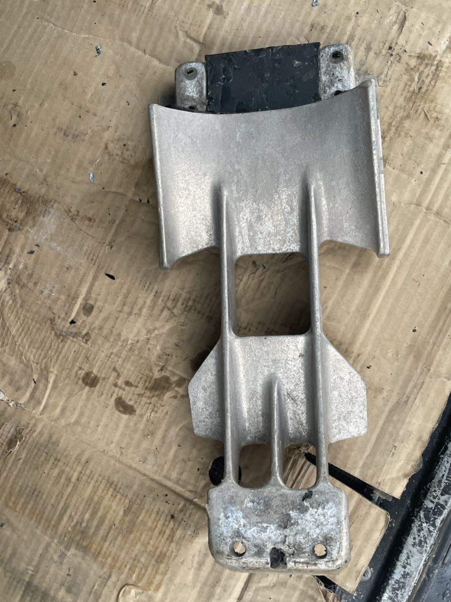 ヤマハ　FZS SVHOスコープゲート　YAMAHAインテークゲートR&D FZRにも