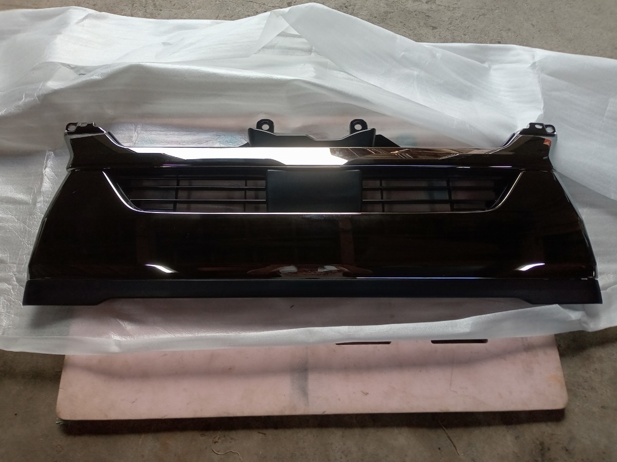 新車外し美品 ハイエース 200系 現行型 ワイド GL純正フロント