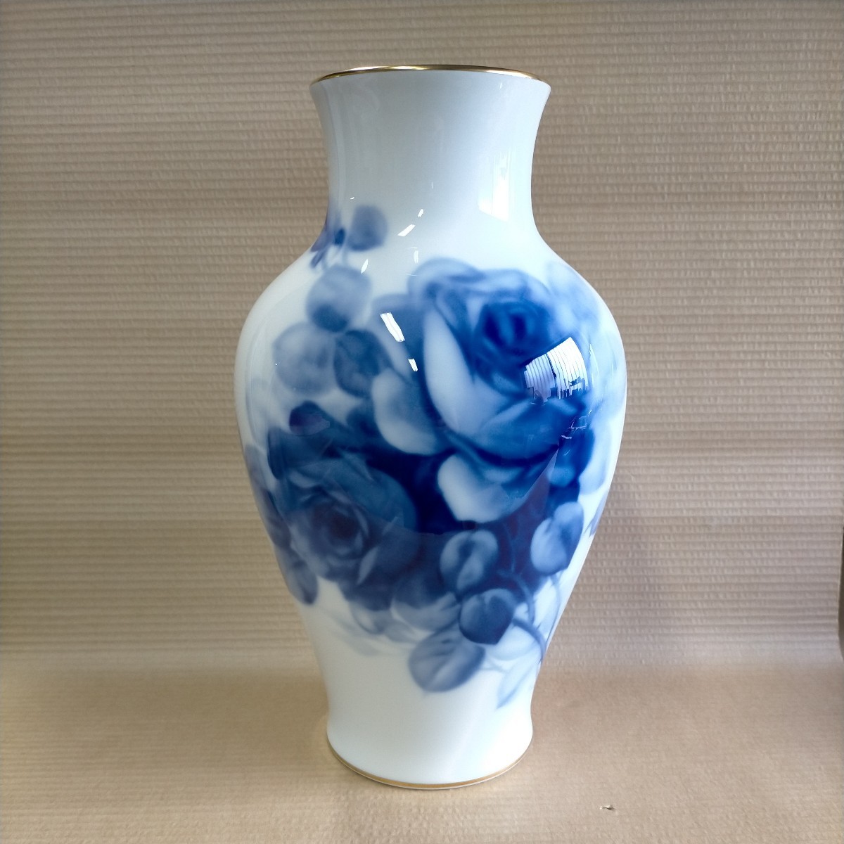 大倉陶園 ブルーローズ 花瓶 フラワーベース 金彩 OKURA 箱欠△中古