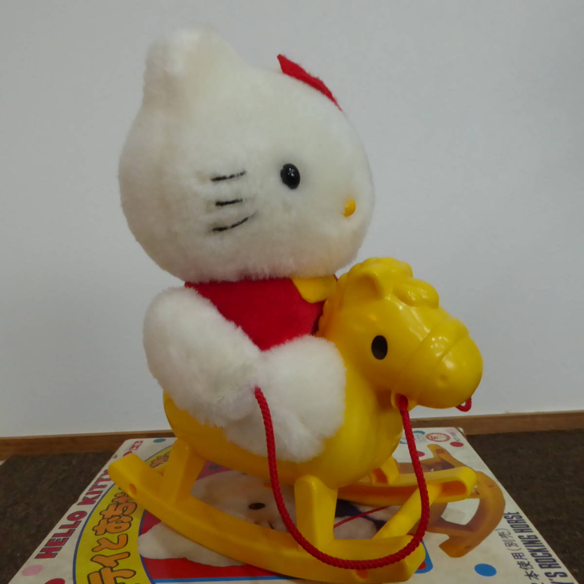 希少 昭和 当時物 ハローキティ キティ―とおちゃめな木馬　箱あり キティちゃん オモチャ _4