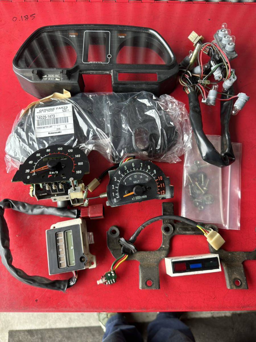 Z400GP スピードメーター　タコメーター　インジゲーター　メーターカバー　