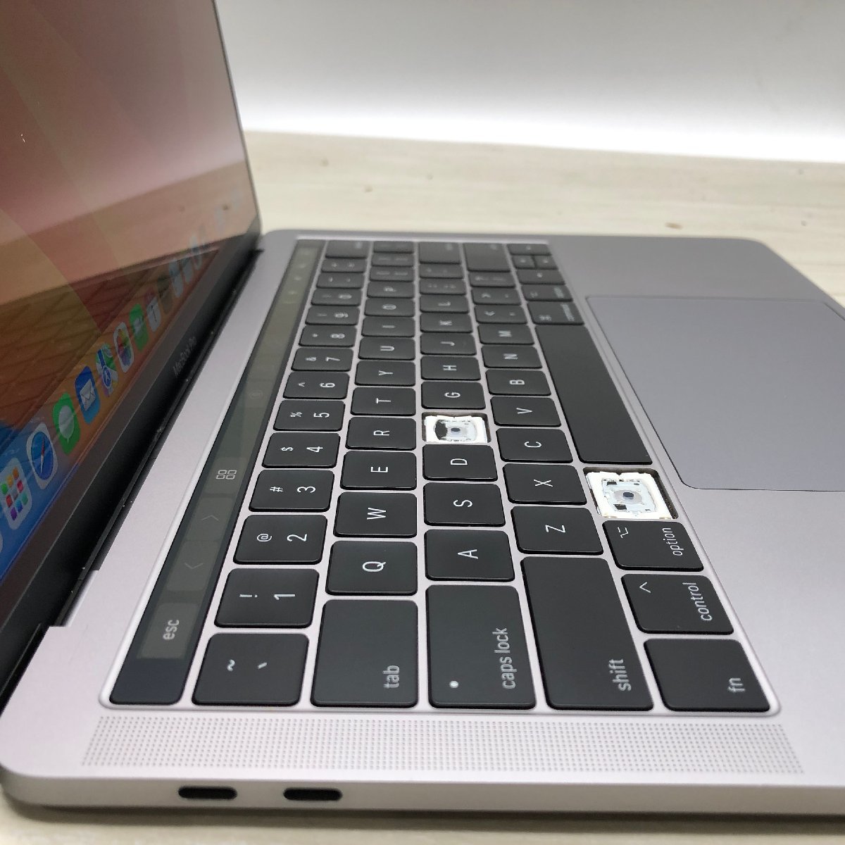 難あり】 Apple MacBook Pro 13-inch 2017 Four Thunderbolt 3 ports