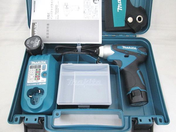 送込■マキタ　10.8V 充電式インパクトTD090DWX(青) セット品