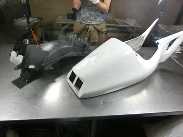 rvf400 nc35 シルエットジャパン製 シングルシートカウル 未塗装 RVF400 シルエットジャパンFRPシングルシートカウル☆NC35 【公式通販】