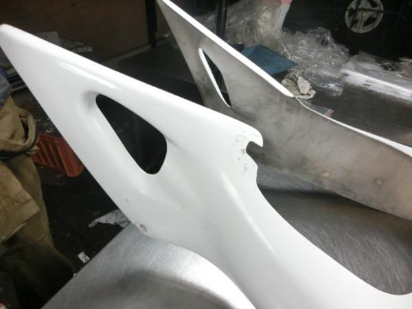 RVF400 シルエットジャパンFRPシングルシートカウル☆NC35 【公式通販】