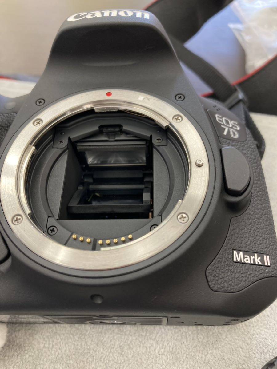 CANON EOS 7D Mark II (G) キヤノン 元箱あり 一眼レフカメラ デジカメ