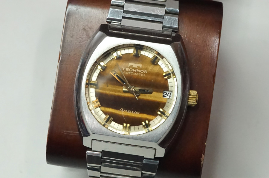 TECHNOS テクノス 腕時計Q6　ARGUS アーガス　自動巻き　デイト　3針　ビンテージ 