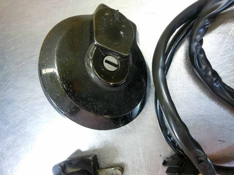 NS250R 純正キー3点フルセット、メインキーシリンダー、ガソリンタンク