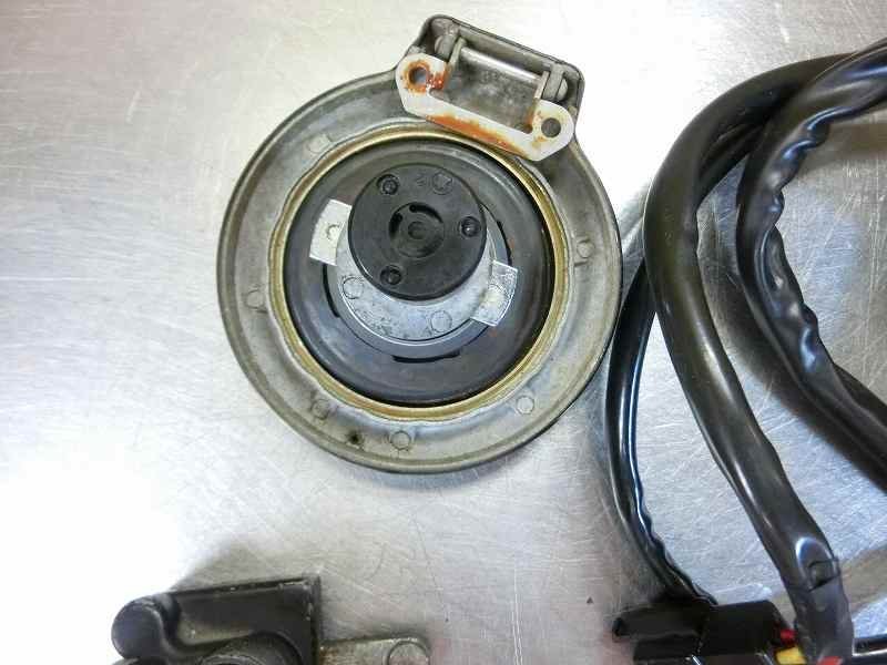 NS250R 純正キー3点フルセット、メインキーシリンダー、ガソリンタンク