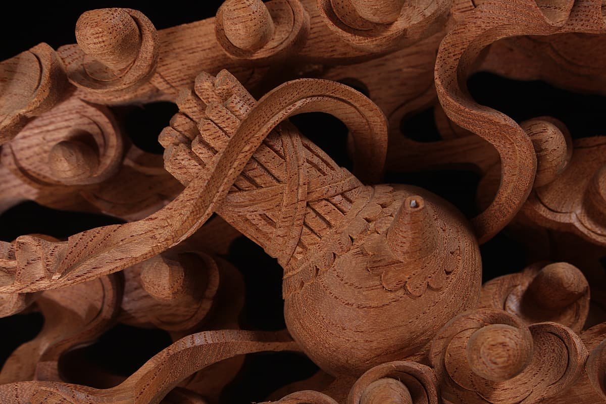 欄間 屋久杉 高級材笹杢 松竹梅 2枚 銘有り 伝統工芸 木彫り 古民家