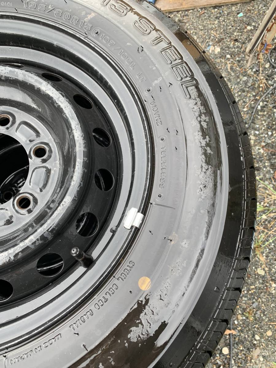 美品】ハイエース ホイール付きタイヤ 4本セット 195/80R15 