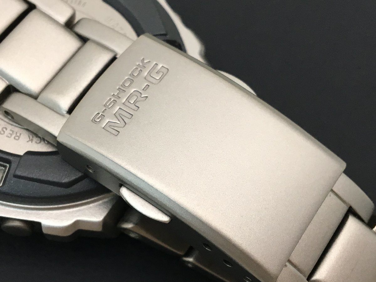 カシオ G-SHOCK MRG-200T チタン MR-G デジタル文字盤 メンズ腕時計