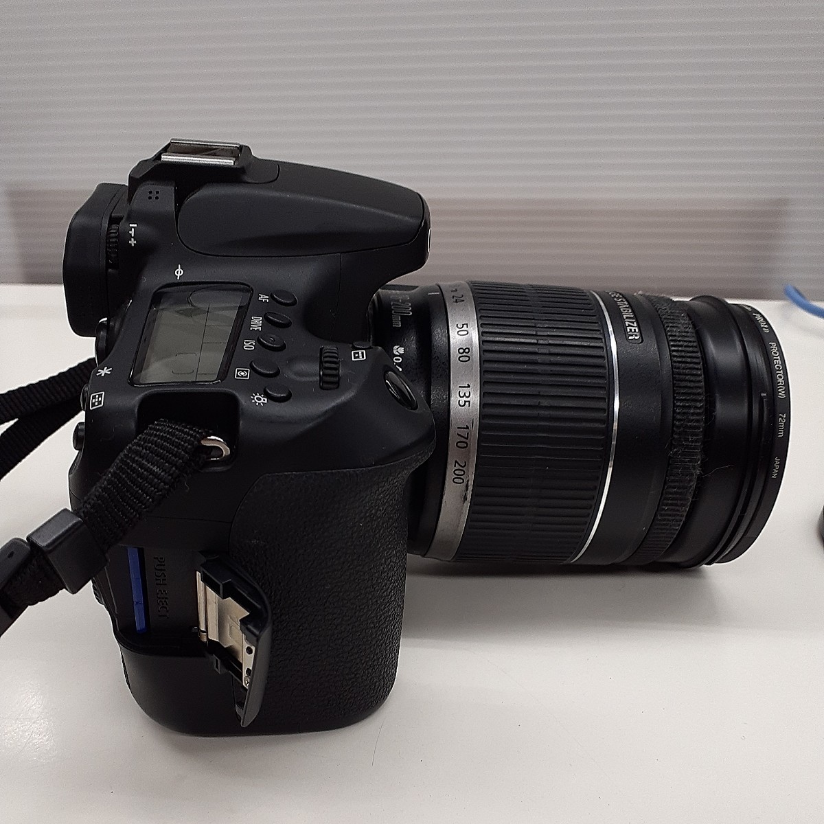 Canon キャノン EOS 70D デジタル一眼レフ レンズ EF-S 18-200mm 1:3.5