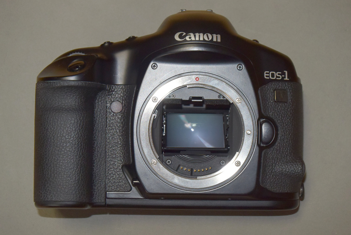 キャノン Canon EOS-1V フィルムカメラ ボディ きれいですがジャンク