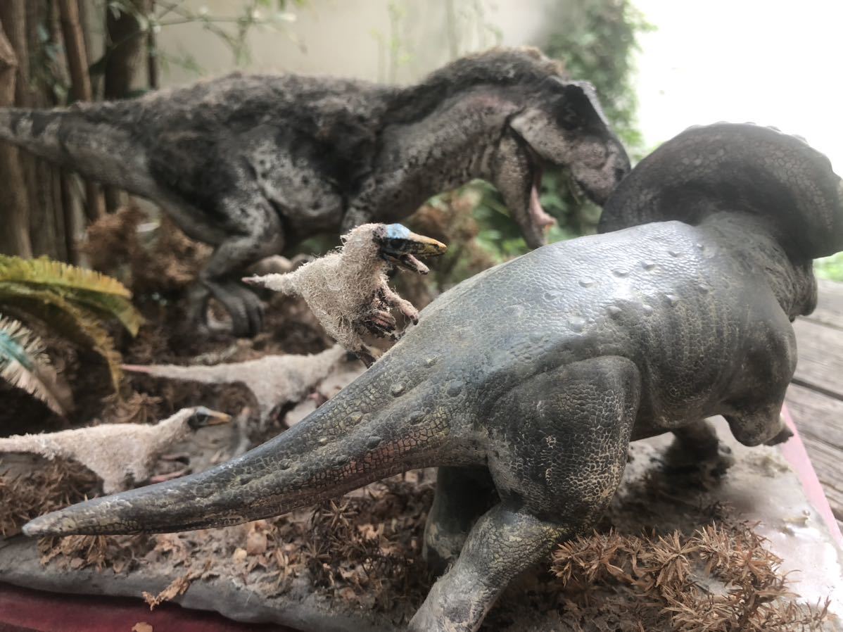 タミヤ　恐竜　プラモデル　ジオラマ　ティラノサウルス　トリケラトプス　ヴェロキラプトル タミヤ 1&frasl;35 恐竜世界シリーズ