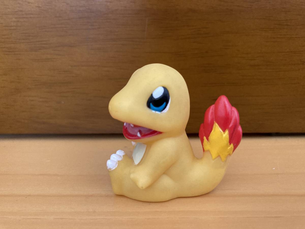 ポケモン　キッズ　指人形　フィギュア　ヒトカゲ　色違い　懸賞限定品
