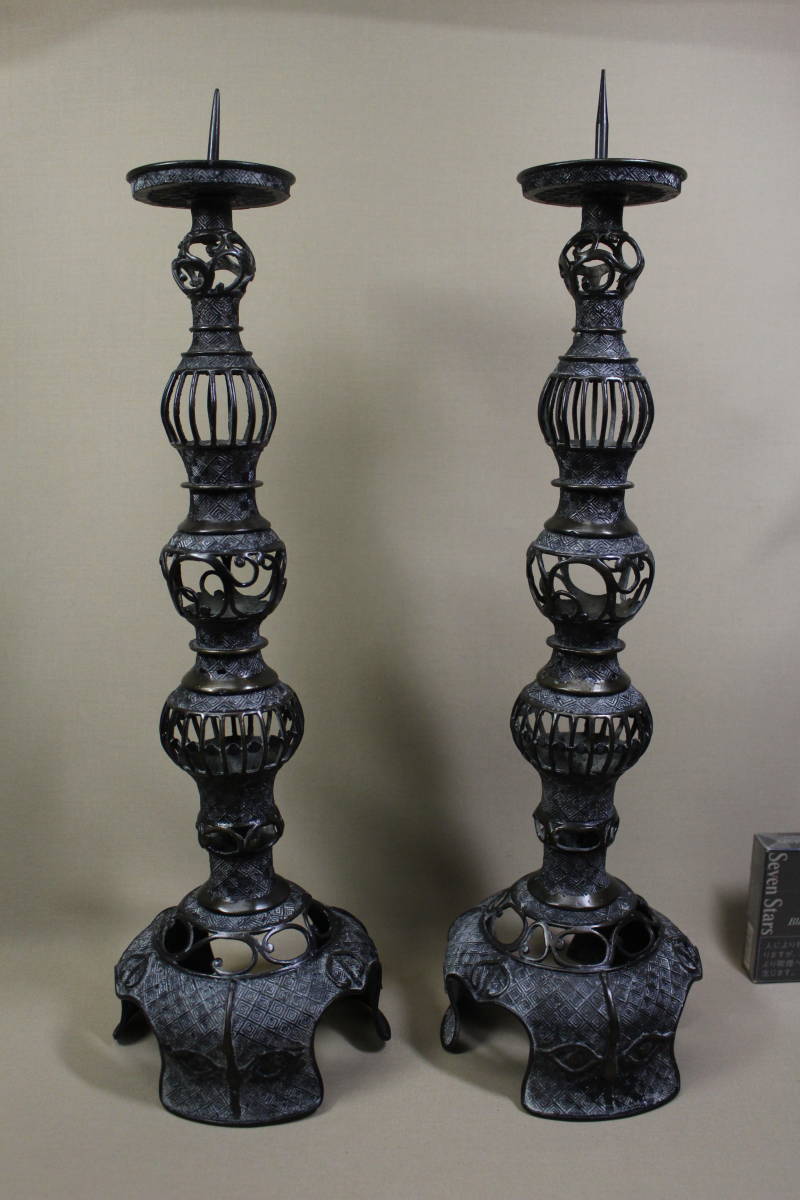 凛】 ☆唐銅 燭台 蝋燭立 一対 50cm 仏教美術☆