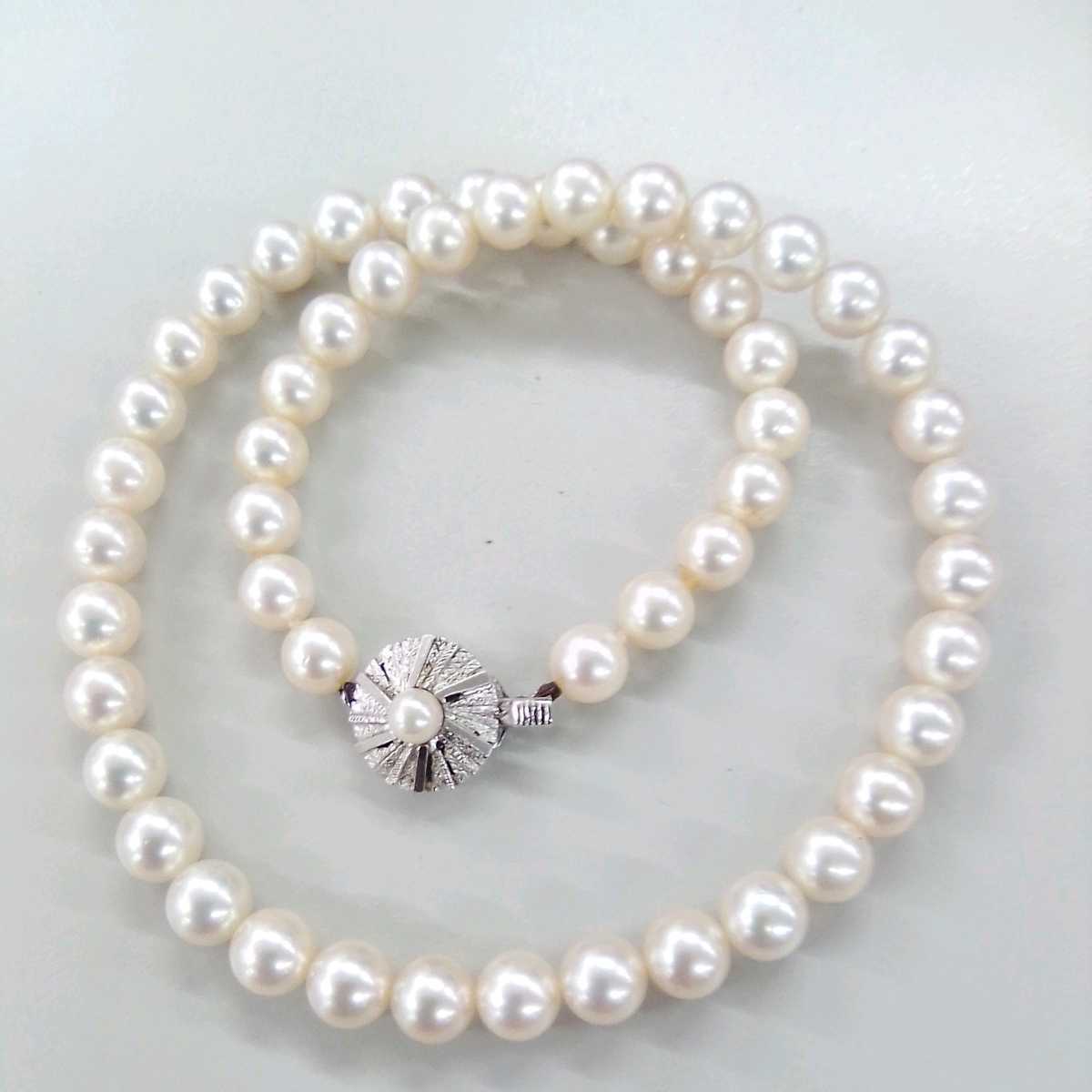 ●ハ7096H◎艶やか本真珠　パールネックレス　42.5センチ　7.5-8ミリ珠前後　留具silver刻印有◎送料込み◎