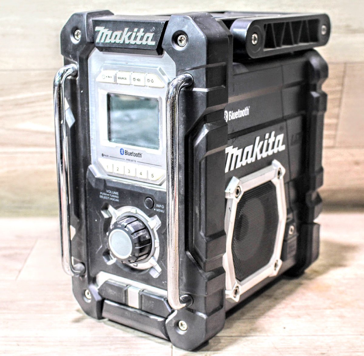Makita マキタ MR108 充電式ラジオ Bluetooth対応 【公式通販】