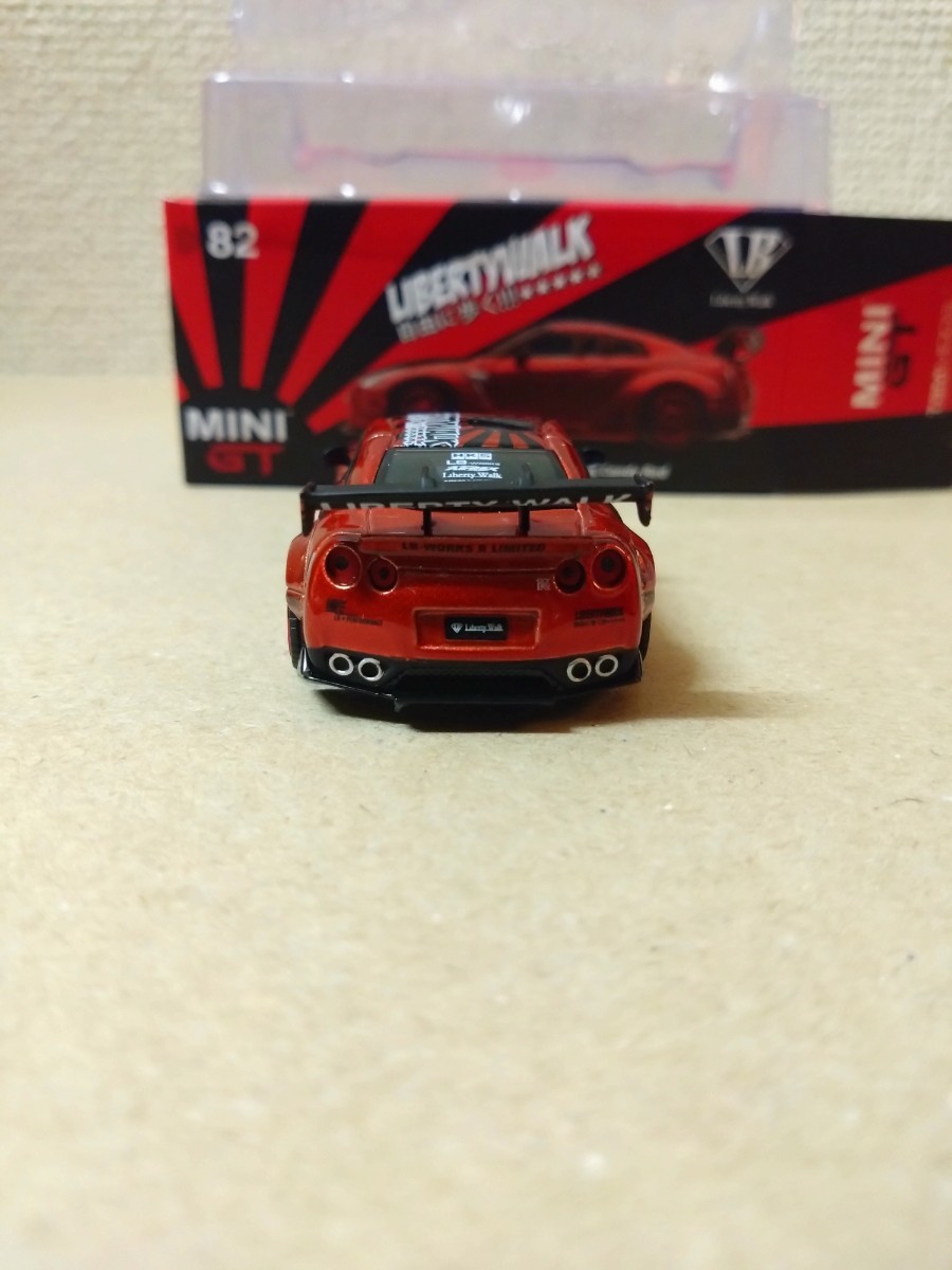 トイザらス 限定 MINI GT NISSAN GT-R R35 Candy Red LB☆WORKS 82