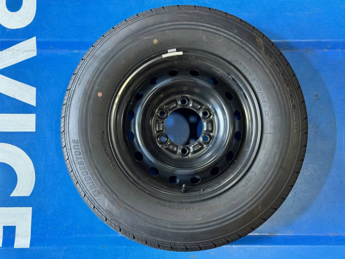 即納可! 1本のみ トヨタ 200系 ハイエース 純正 鉄 15インチ 6J+35 6H139.7 ブリヂストン 195/80R15 107/105N
