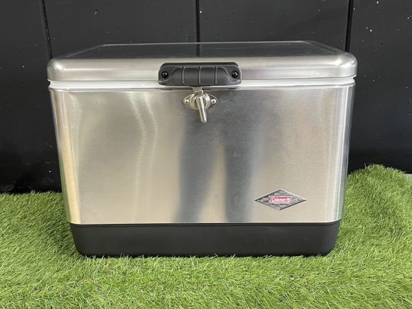 コールマン　Coleman５４QT　スチールベルトクーラー　シルバー　クーラーボックス　キャンプ　アウトドア用品　クーラー　mc01054347