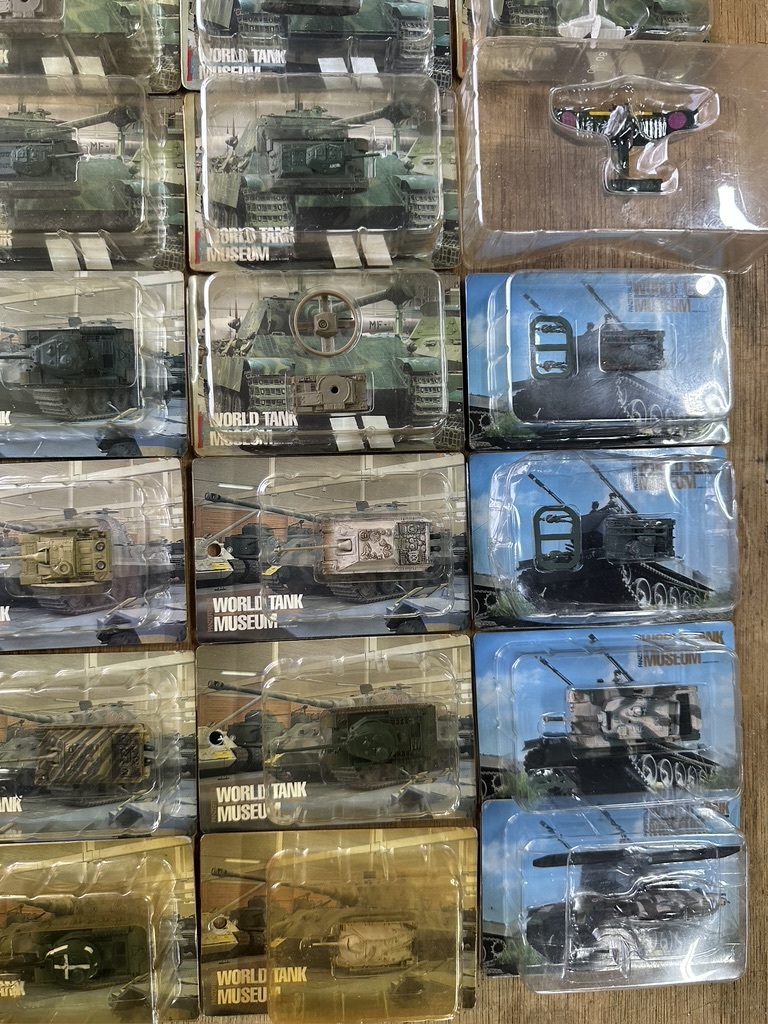 H0050 1000円スタート 新品未開封 TAKARA TOMY タカラトミー ワールド