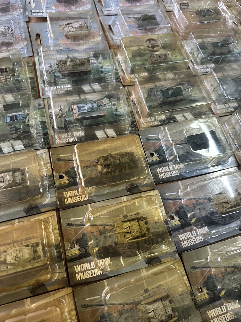 H0050 1000円スタート 新品未開封 TAKARA TOMY タカラトミー ワールド