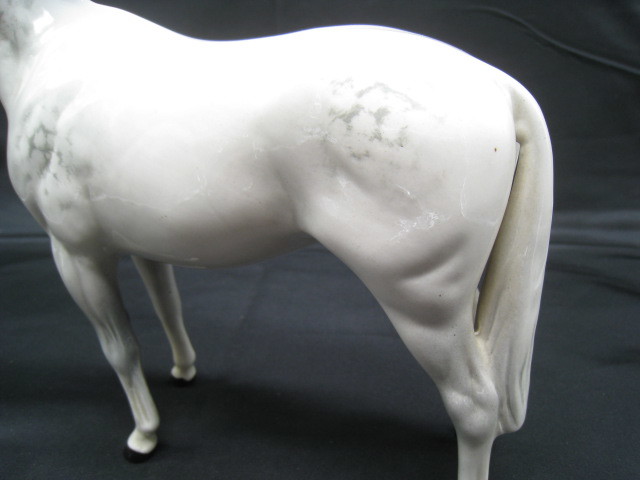 １０G16　BESWICK　ベスウィック　白馬　イギリス　オブジェ　幅２５ｃｍ