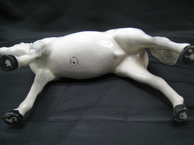 １０G16　BESWICK　ベスウィック　白馬　イギリス　オブジェ　幅２５ｃｍ