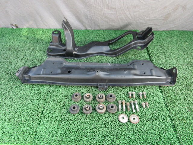 スズキ アルトワークス HA11 HA21 純正 フロントメンバー フロント サスペンションメンバー クロス エンジン 付属品付き